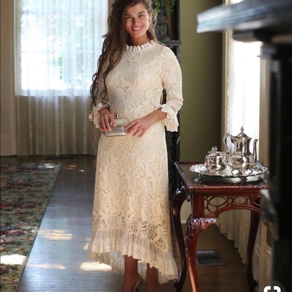 Dainty Jewels Hampton Dinner dress!